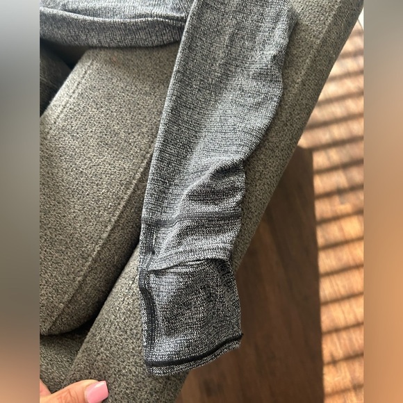 lululemon athletica Gray Leggings - Picture 4 of 4
